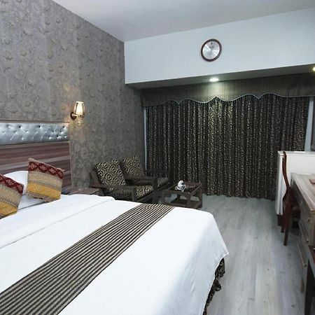 Faran Hotel Карачи Екстериор снимка