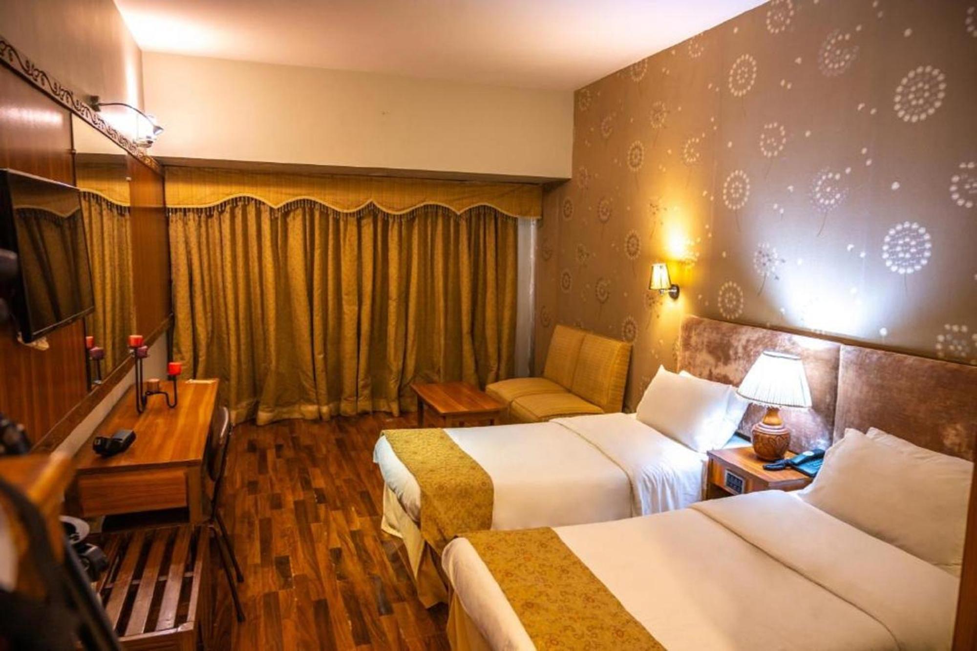 Faran Hotel Карачи Екстериор снимка