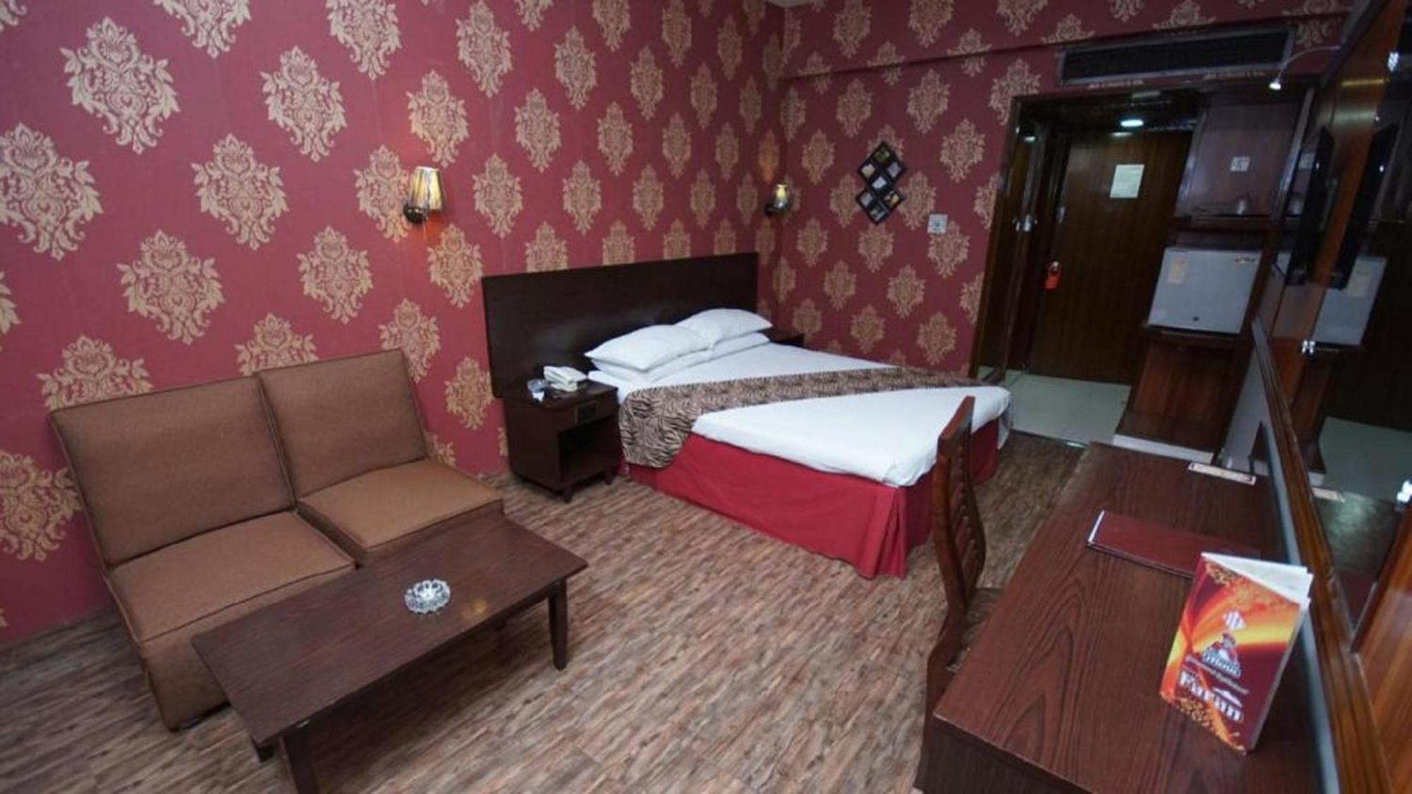 Faran Hotel Карачи Екстериор снимка