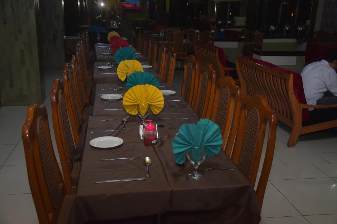 Faran Hotel Карачи Екстериор снимка