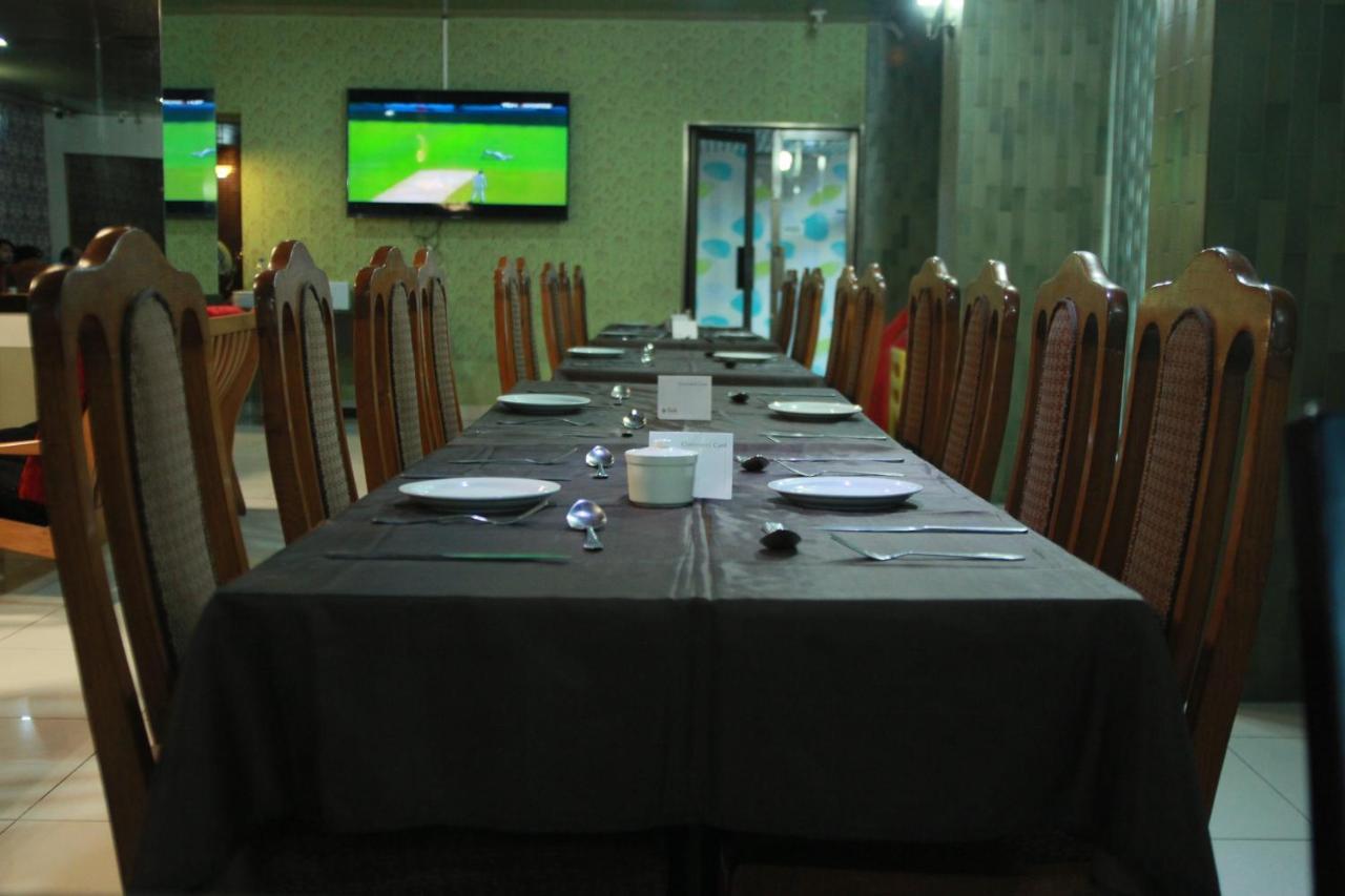 Faran Hotel Карачи Екстериор снимка