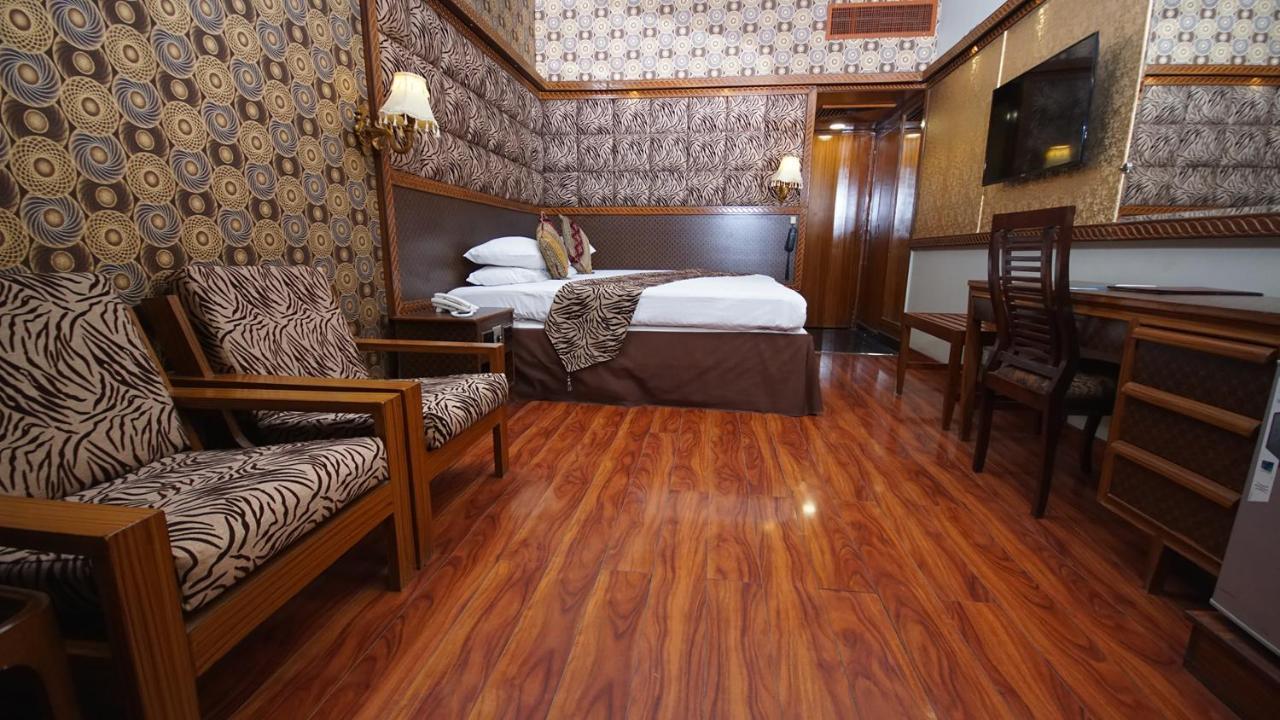 Faran Hotel Карачи Екстериор снимка