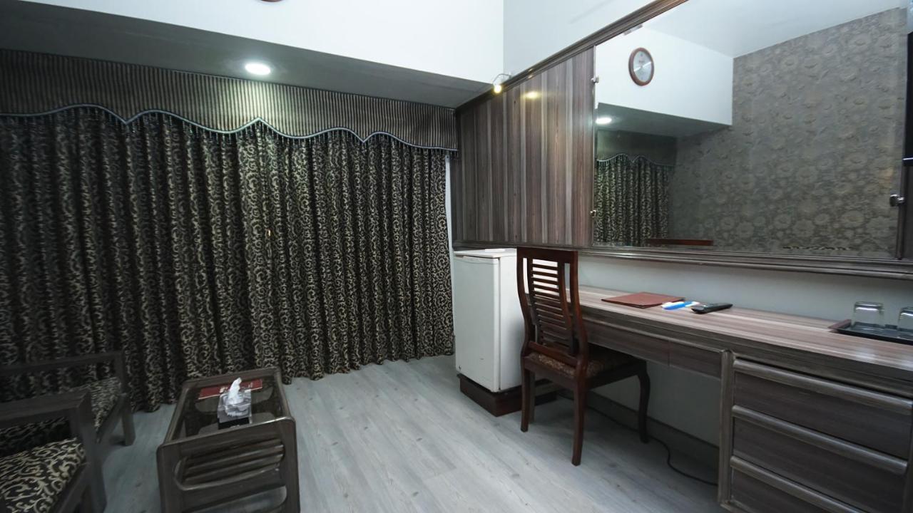Faran Hotel Карачи Екстериор снимка
