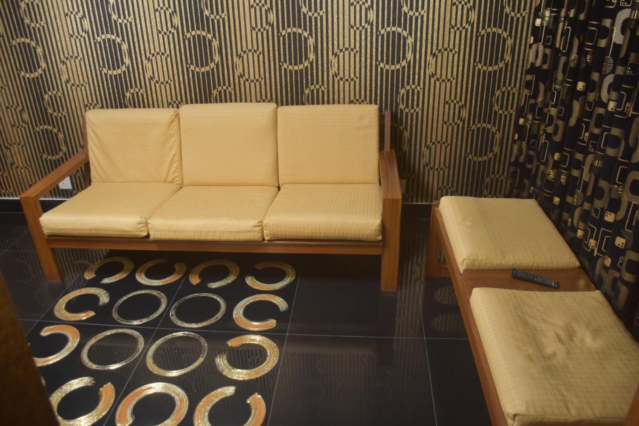 Faran Hotel Карачи Екстериор снимка